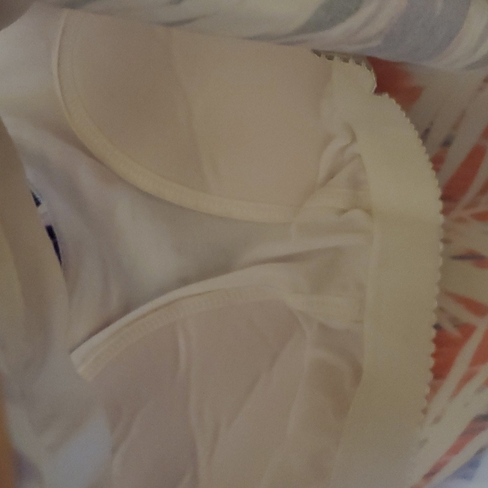 LAST CHANCE! Swim top size M - Picture 5 of 5